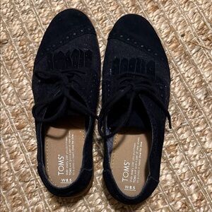 TOMS Women’s Black Oxfords